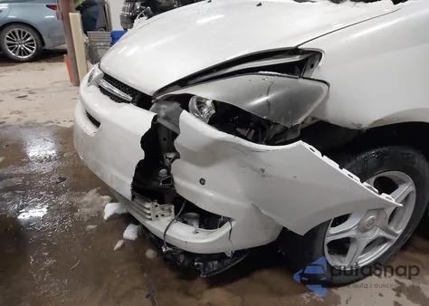 2004 Toyota Sienna Xle Limited из США, поврежденный, VIN 5TDBA22C14S009561